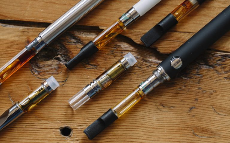 Ensuring Quality and Safety of Delta-8 Disposable Vape Pens: A Buyer’s Guide